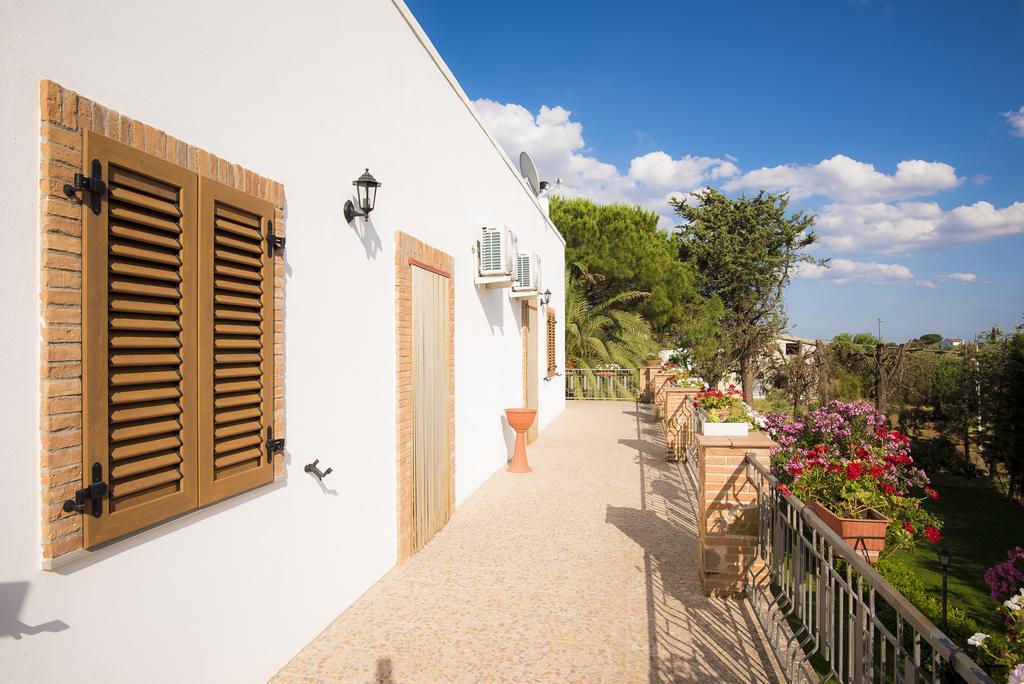 Il Delfino Vila Pisticci Exterior foto